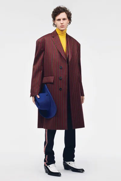 Look 11